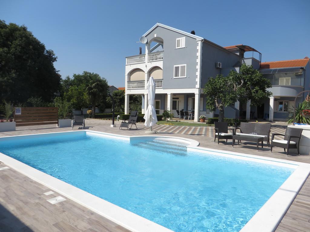 Banic Apartments With Pool 비오그라드나모루 객실 사진