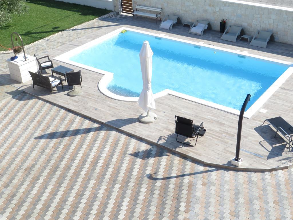 Banic Apartments With Pool 비오그라드나모루 객실 사진