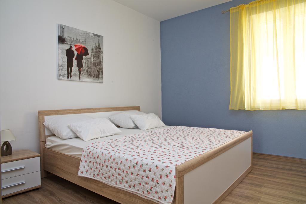 Banic Apartments With Pool 비오그라드나모루 객실 사진
